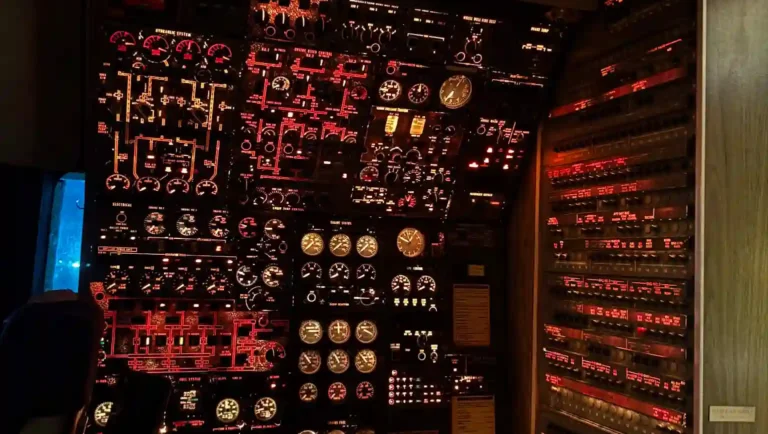 Aircraft cockpit with illuminated control panels
